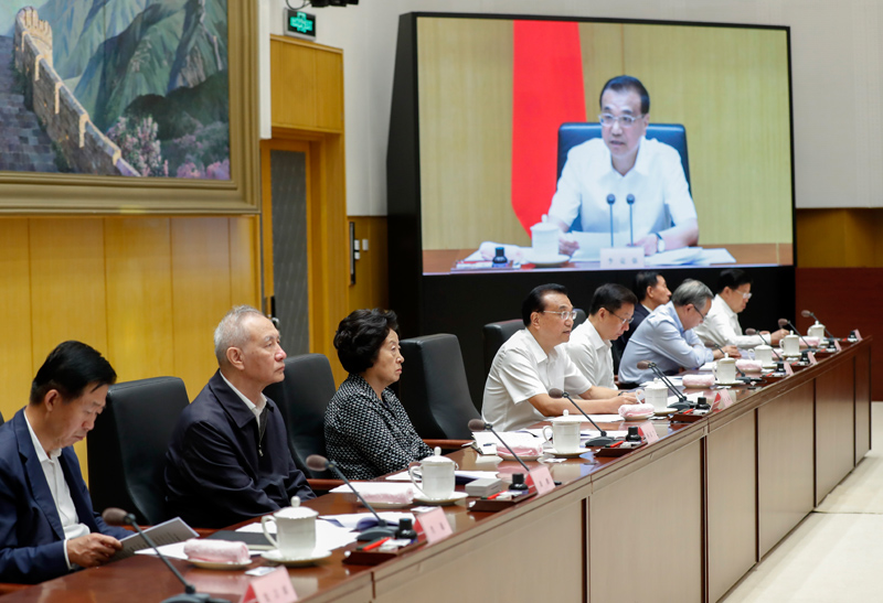 李克,强,在,全国,深化,“,放管服,”,改革,9月, . 李克强在全国深化“放管服”改革优化营商环境电视电话会议上发表重要讲话